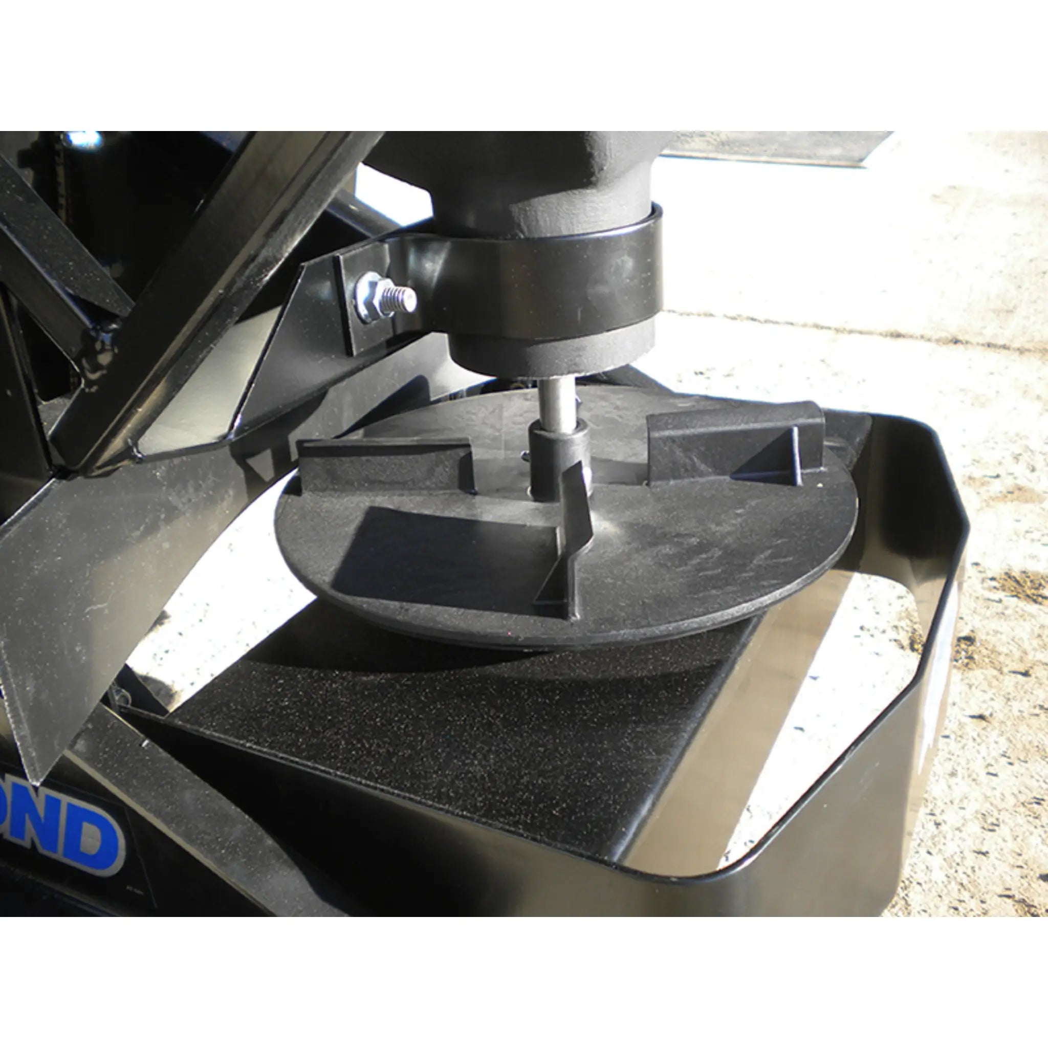 Blue Diamond Material Spreader