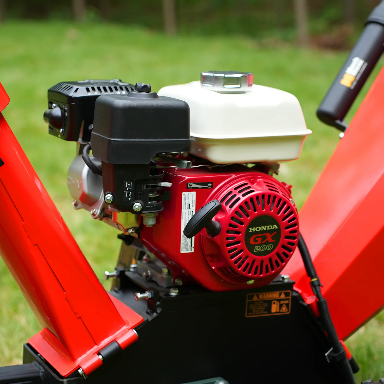 HONDA GX200 Gasoline Engine Powered 4 inch Wood Chipper, GS650